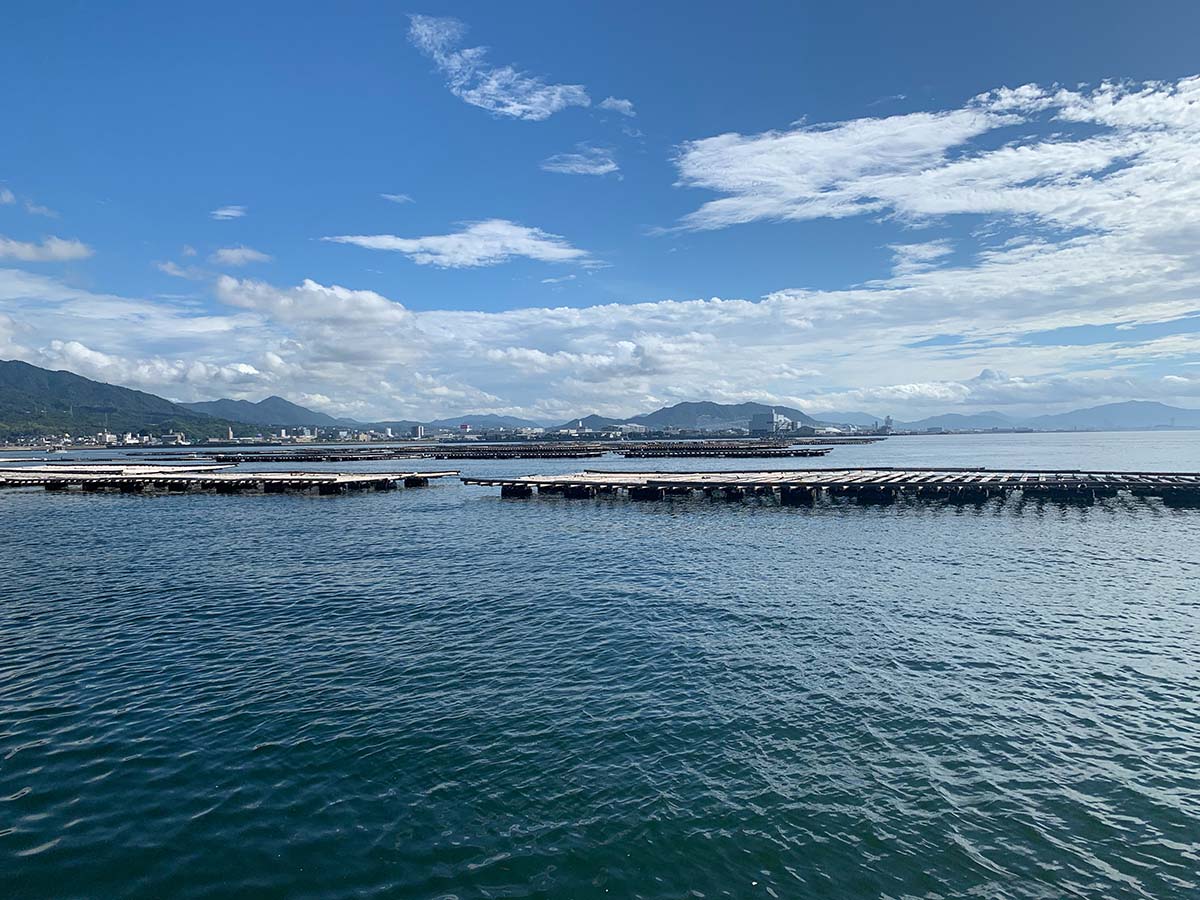 青空と広島湾